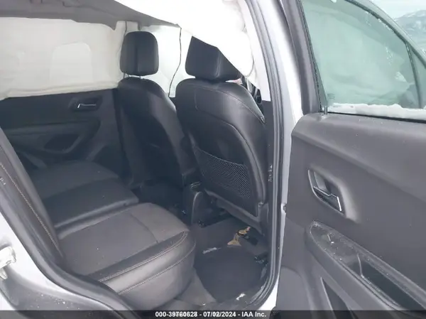 3GNCJPSB7LL156052 2020 CHEVROLET TRAX - Image 8