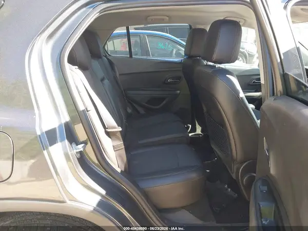3GNCJPSB7LL173014 2020 CHEVROLET TRAX - Image 8