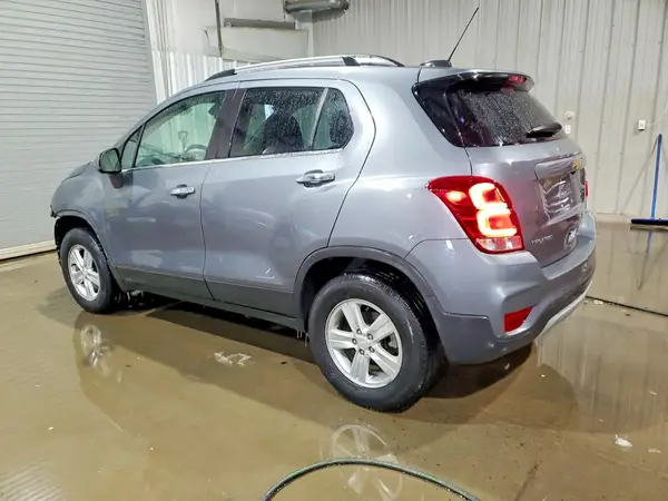 3GNCJPSB7LL276126 2020 CHEVROLET TRAX - Image 2