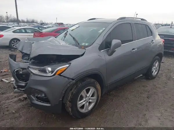 3GNCJPSB7LL323090 2020 CHEVROLET TRAX - Image 2