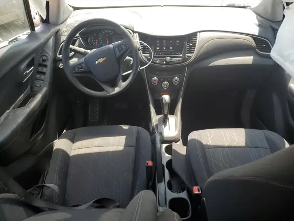 3GNCJPSB7LL329777 2020 CHEVROLET TRAX - Image 8