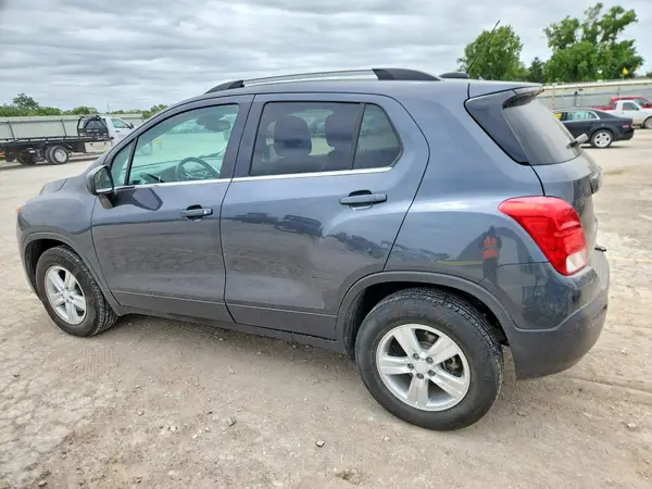 3GNCJPSB8GL125673 2016 CHEVROLET TRAX - Image 2