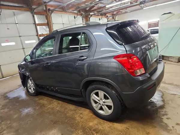 3GNCJPSB8GL143767 2016 CHEVROLET TRAX - Image 2