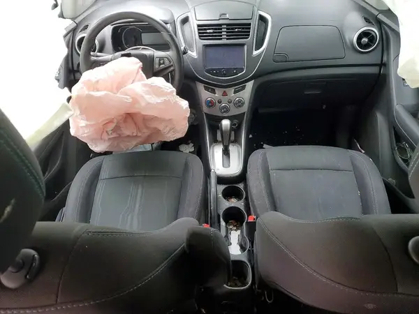 3GNCJPSB8GL143929 2016 CHEVROLET TRAX - Image 8