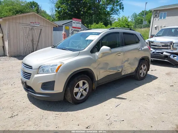 3GNCJPSB8GL226034 2016 CHEVROLET TRAX - Image 2