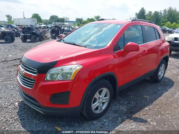 3GNCJPSB8GL242363 2016 CHEVROLET TRAX - Image 2