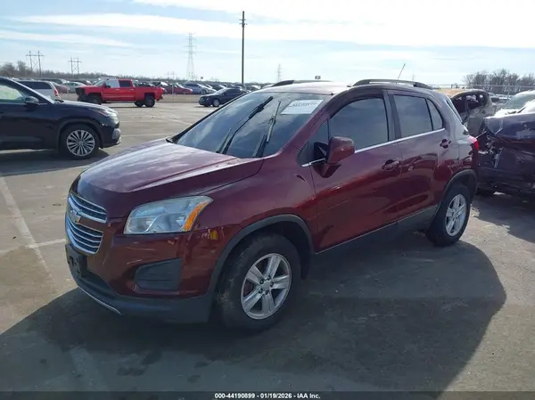 3GNCJPSB8GL256053 2016 CHEVROLET TRAX - Image 2