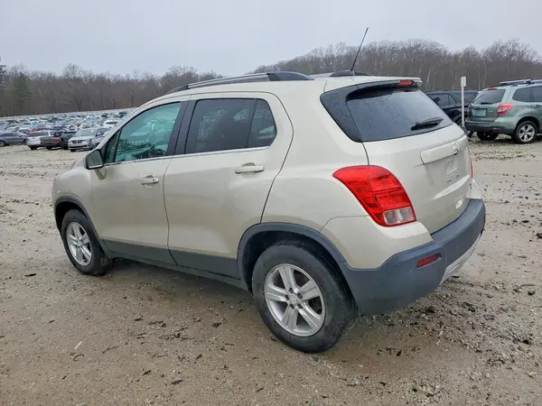 3GNCJPSB8GL260507 2016 CHEVROLET TRAX - Image 2