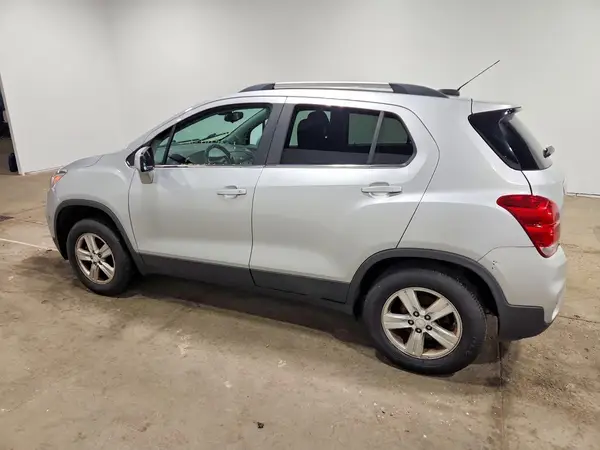 3GNCJPSB8HL167665 2017 CHEVROLET TRAX - Image 2