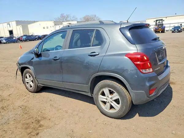3GNCJPSB8HL186328 2017 CHEVROLET TRAX - Image 2