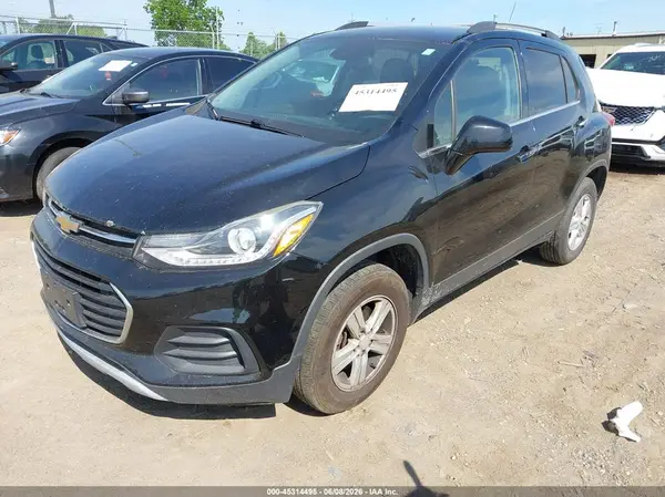 3GNCJPSB8HL196079 2017 CHEVROLET TRAX - Image 2