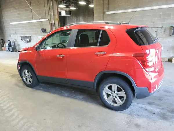 3GNCJPSB8HL202396 2017 CHEVROLET TRAX - Image 2