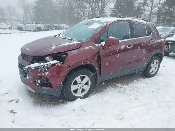 3GNCJPSB8HL207565 2017 CHEVROLET TRAX - Image 2