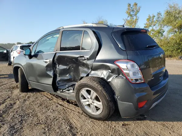 3GNCJPSB8HL218890 2017 CHEVROLET TRAX - Image 2