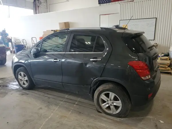 3GNCJPSB8HL223393 2017 CHEVROLET TRAX - Image 2
