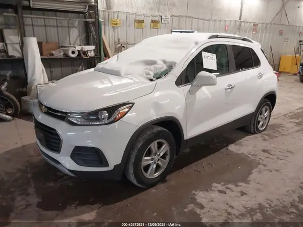 3GNCJPSB8HL237729 2017 CHEVROLET TRAX - Image 2
