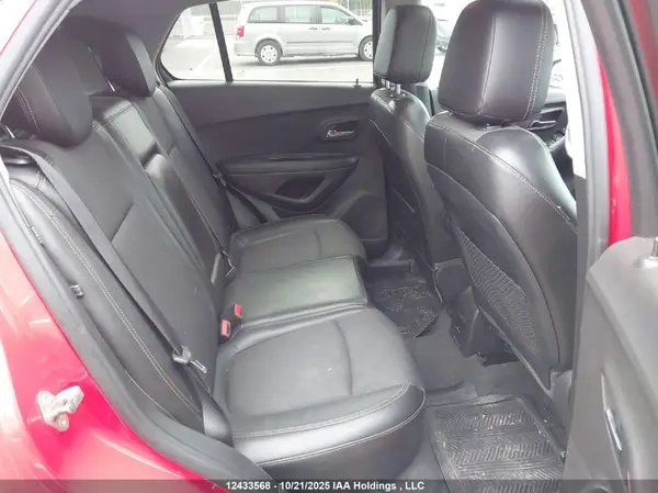 3GNCJPSB8HL240615 2017 CHEVROLET TRAX - Image 8