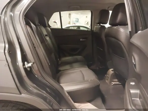 3GNCJPSB8HL252585 2017 CHEVROLET TRAX - Image 8