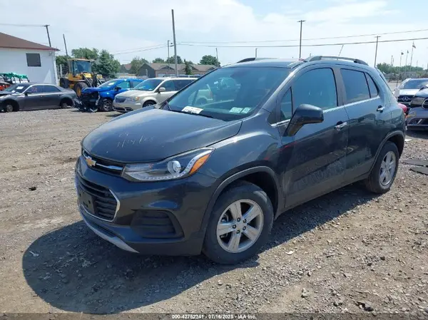 3GNCJPSB8HL265448 2017 CHEVROLET TRAX - Image 2