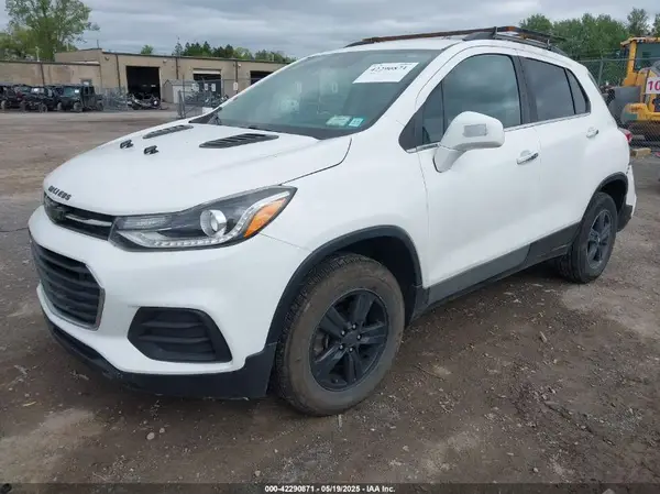 3GNCJPSB8HL277731 2017 CHEVROLET TRAX - Image 2