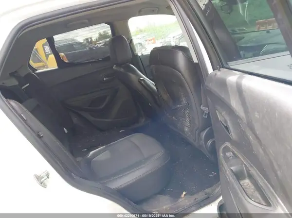 3GNCJPSB8HL277731 2017 CHEVROLET TRAX - Image 8