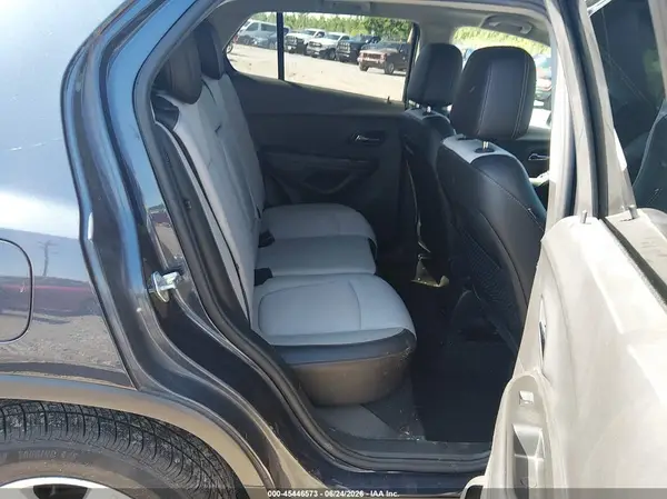 3GNCJPSB8JL160849 2018 CHEVROLET TRAX - Image 8