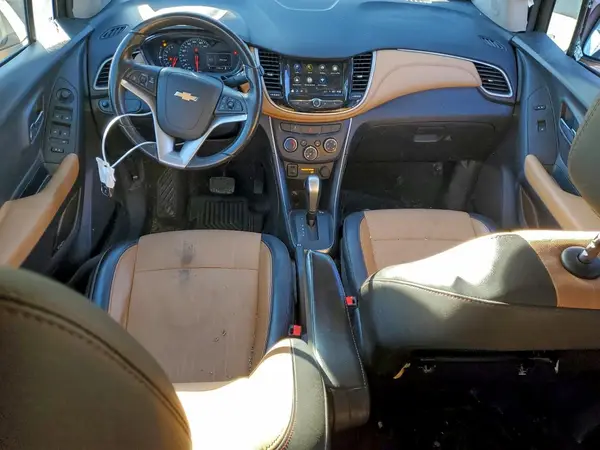3GNCJPSB8JL263950 2018 CHEVROLET TRAX - Image 8