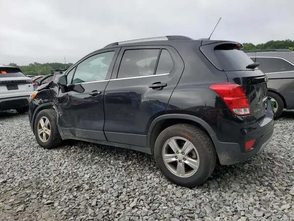3GNCJPSB8JL270493 2018 CHEVROLET TRAX - Image 2