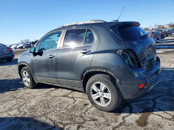 3GNCJPSB8JL283504 2018 CHEVROLET TRAX - Image 2