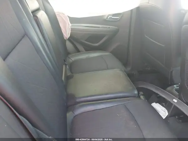 3GNCJPSB8JL300222 2018 CHEVROLET TRAX - Image 8