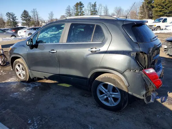 3GNCJPSB8JL368228 2018 CHEVROLET TRAX - Image 2