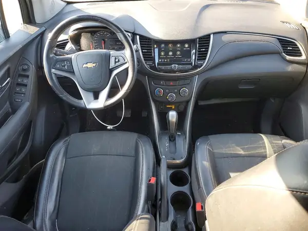 3GNCJPSB8JL368228 2018 CHEVROLET TRAX - Image 8