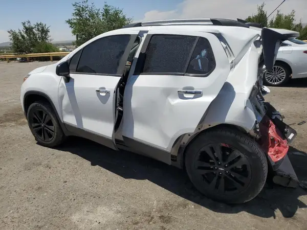 3GNCJPSB8JL403169 2018 CHEVROLET TRAX - Image 2