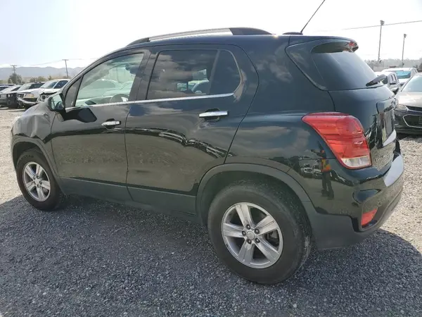 3GNCJPSB8KL172033 2019 CHEVROLET TRAX - Image 2