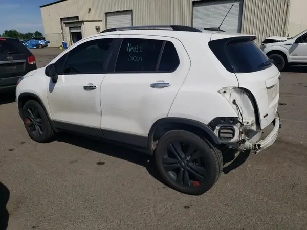 3GNCJPSB8KL266753 2019 CHEVROLET TRAX - Image 2