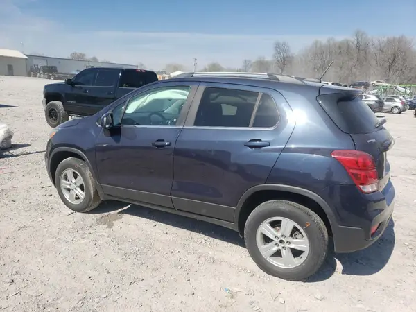 3GNCJPSB8KL275369 2019 CHEVROLET TRAX - Image 2