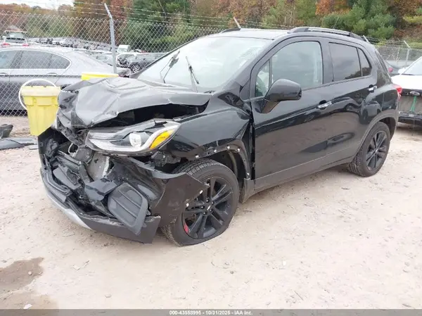 3GNCJPSB8KL276926 2019 CHEVROLET TRAX - Image 2