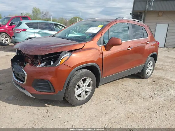 3GNCJPSB8KL293175 2019 CHEVROLET TRAX - Image 2