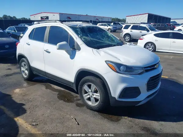 3GNCJPSB8KL312971 2019 CHEVROLET TRAX - Image 1