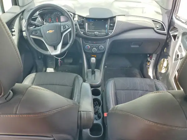 3GNCJPSB8KL330757 2019 CHEVROLET TRAX - Image 8