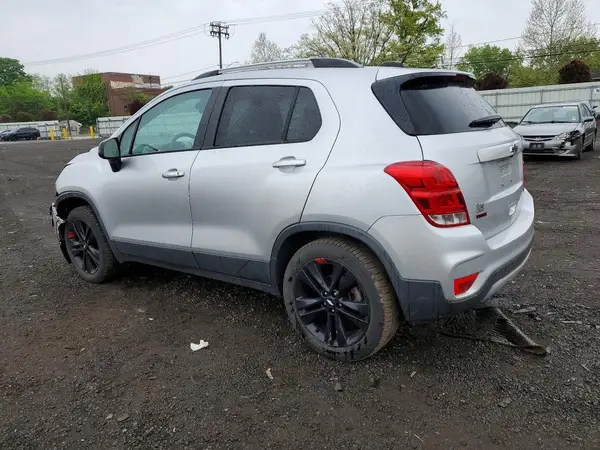 3GNCJPSB8KL336056 2019 CHEVROLET TRAX - Image 2