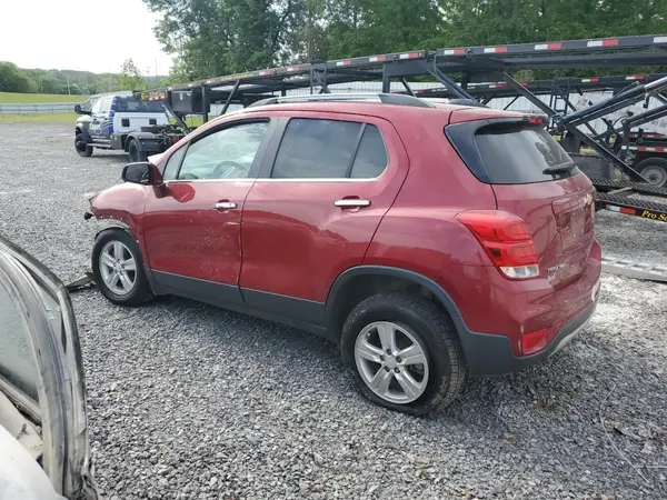 3GNCJPSB8KL354556 2019 CHEVROLET TRAX - Image 2