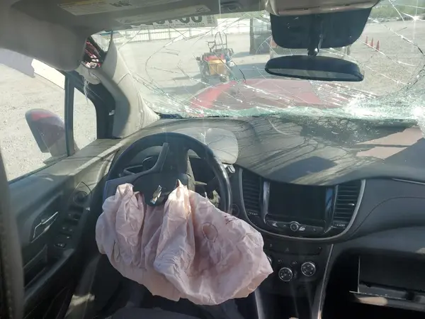 3GNCJPSB8KL354556 2019 CHEVROLET TRAX - Image 8