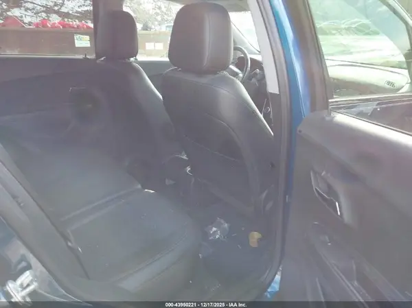 3GNCJPSB8KL355237 2019 CHEVROLET TRAX - Image 8