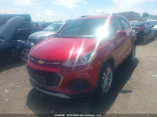 3GNCJPSB8KL379795 2019 CHEVROLET TRAX - Image 2