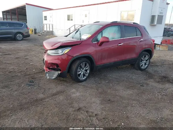 3GNCJPSB8KL404176 2019 CHEVROLET TRAX - Image 2