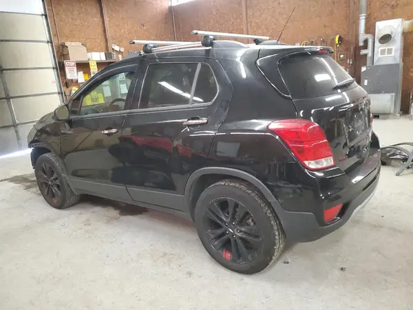 3GNCJPSB8LL125439 2020 CHEVROLET TRAX - Image 2