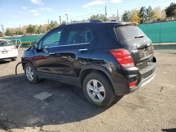 3GNCJPSB8LL147974 2020 CHEVROLET TRAX - Image 2