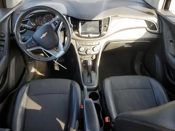 3GNCJPSB8LL147974 2020 CHEVROLET TRAX - Image 8