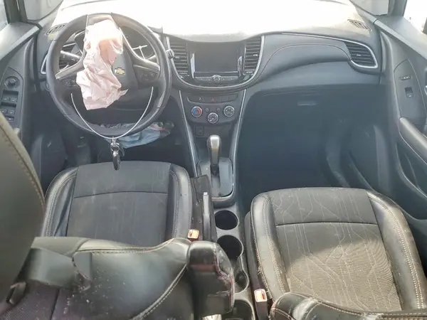 3GNCJPSB8LL196964 2020 CHEVROLET TRAX - Image 8